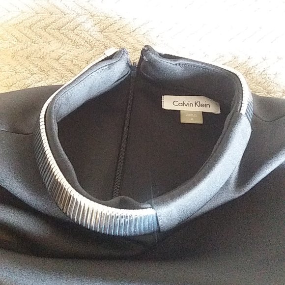 Calvin Klein Women's Scuba Sheath Sleeveless Dress - Color Black - Size 4 - Picture 5 of 16